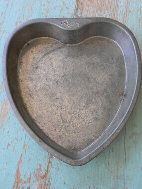 Vintage Aluminum Bake King Heart Shaped Cake Pan 8" Valentines Day